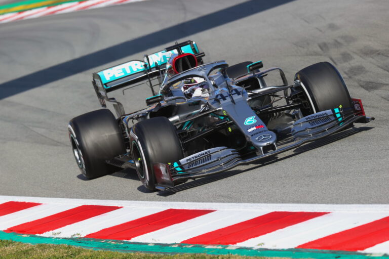 Mercedes, racingline