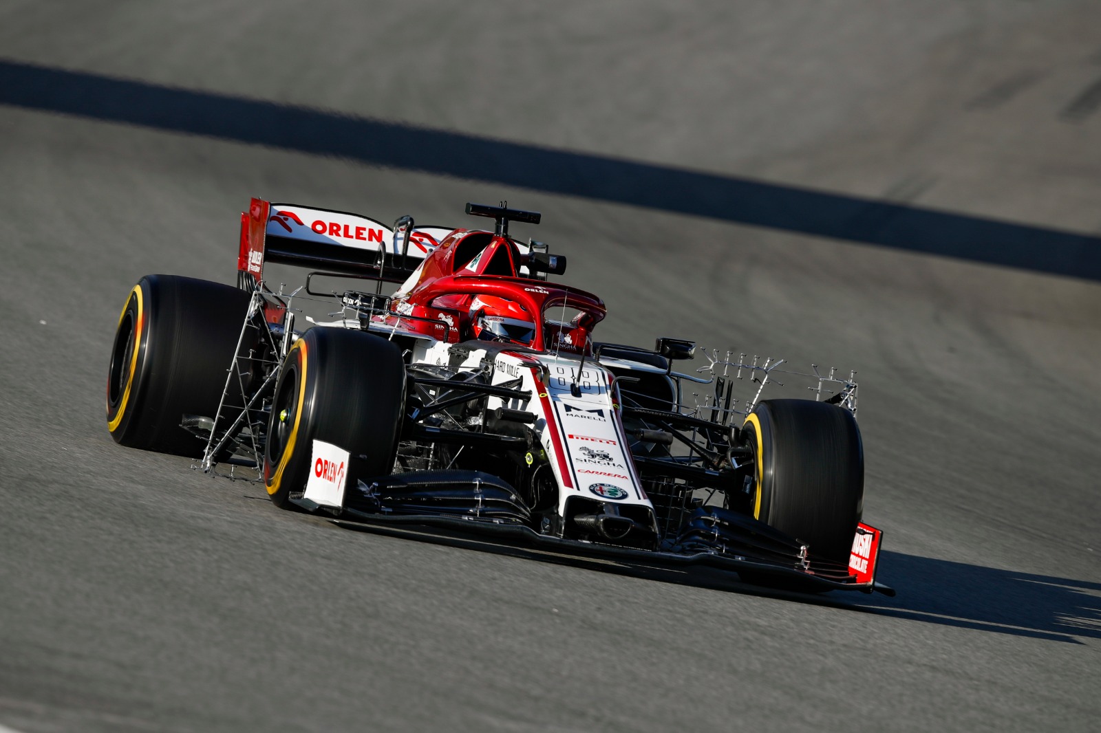 Robert Kubica és az Alfa Romeo zárt ma az élen!