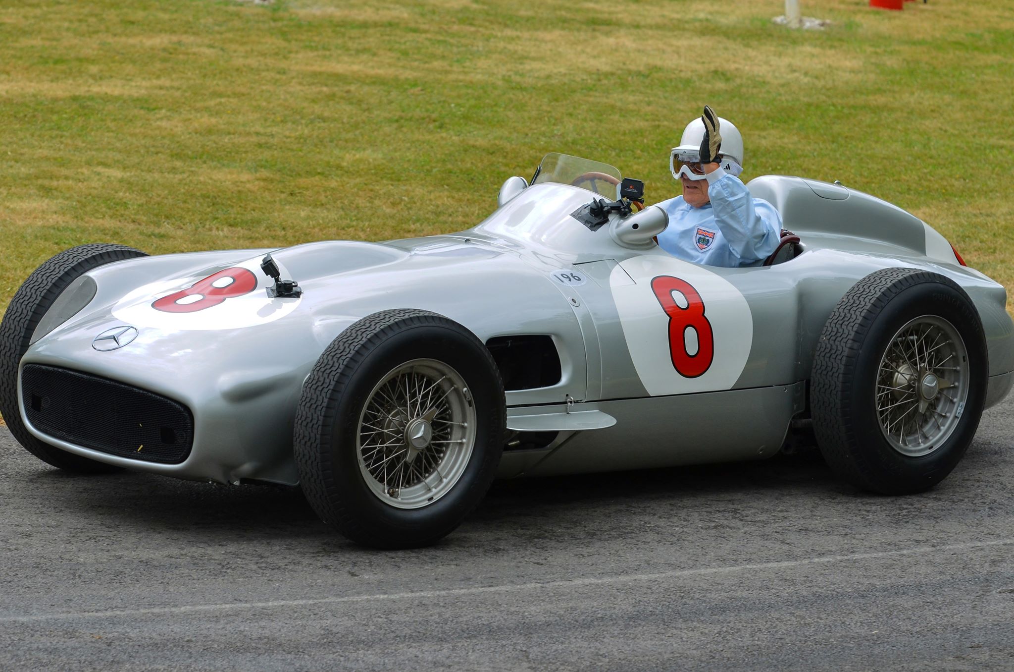 Elhunyt a 90 éves Sir Stirling Moss