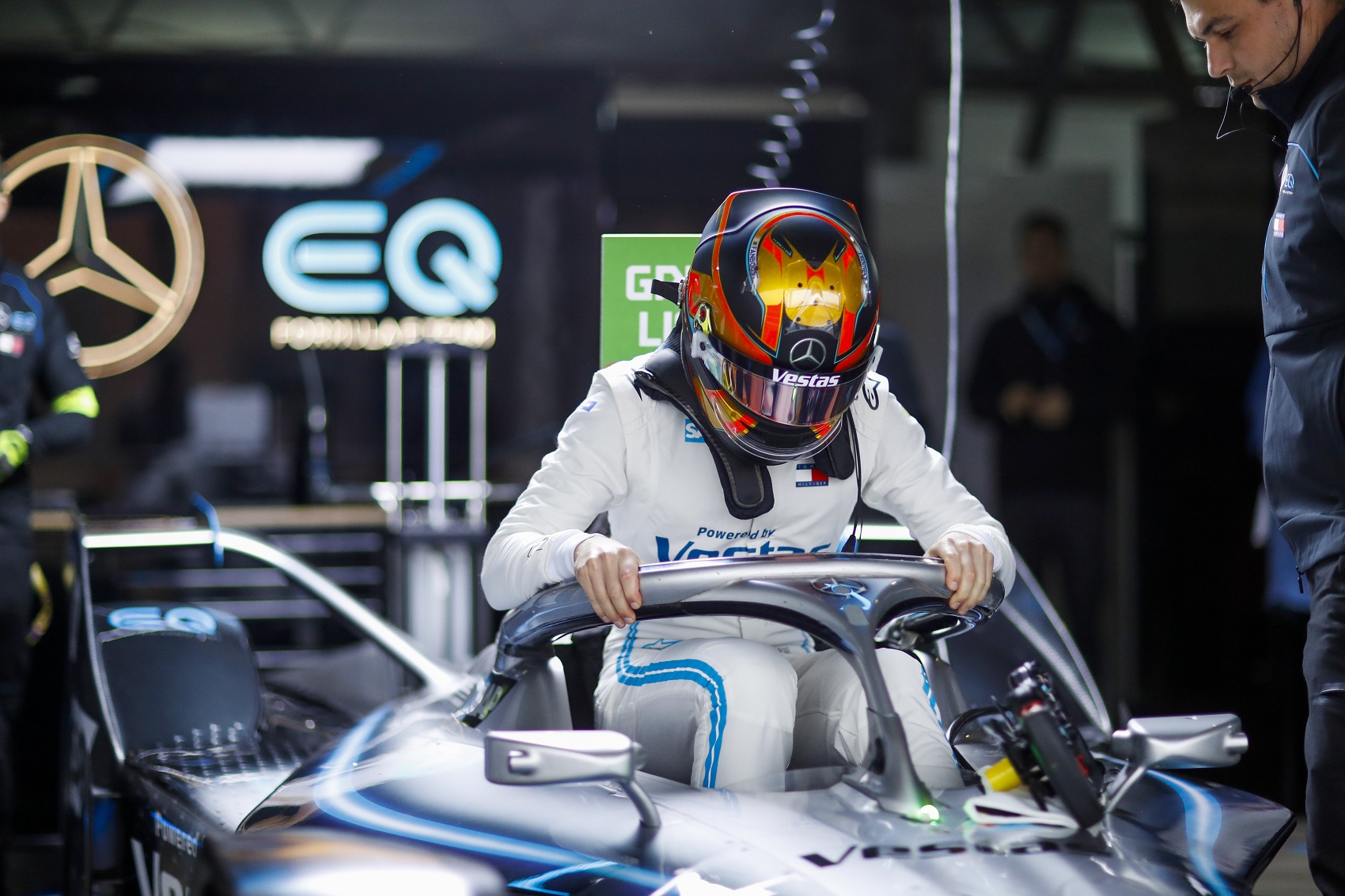 A Mercedes a partnercsapataival fog közösködni a tesztpilótáin