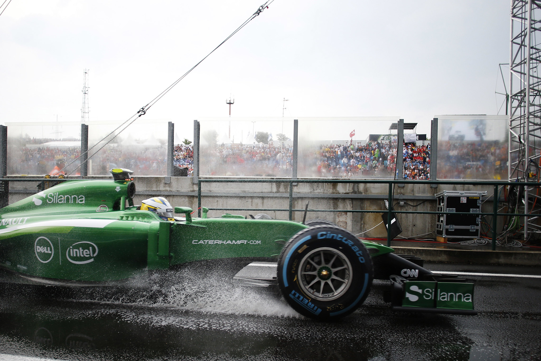 Segíts, hogy újra mozgásba lendülhessen a Caterham CT05#1!