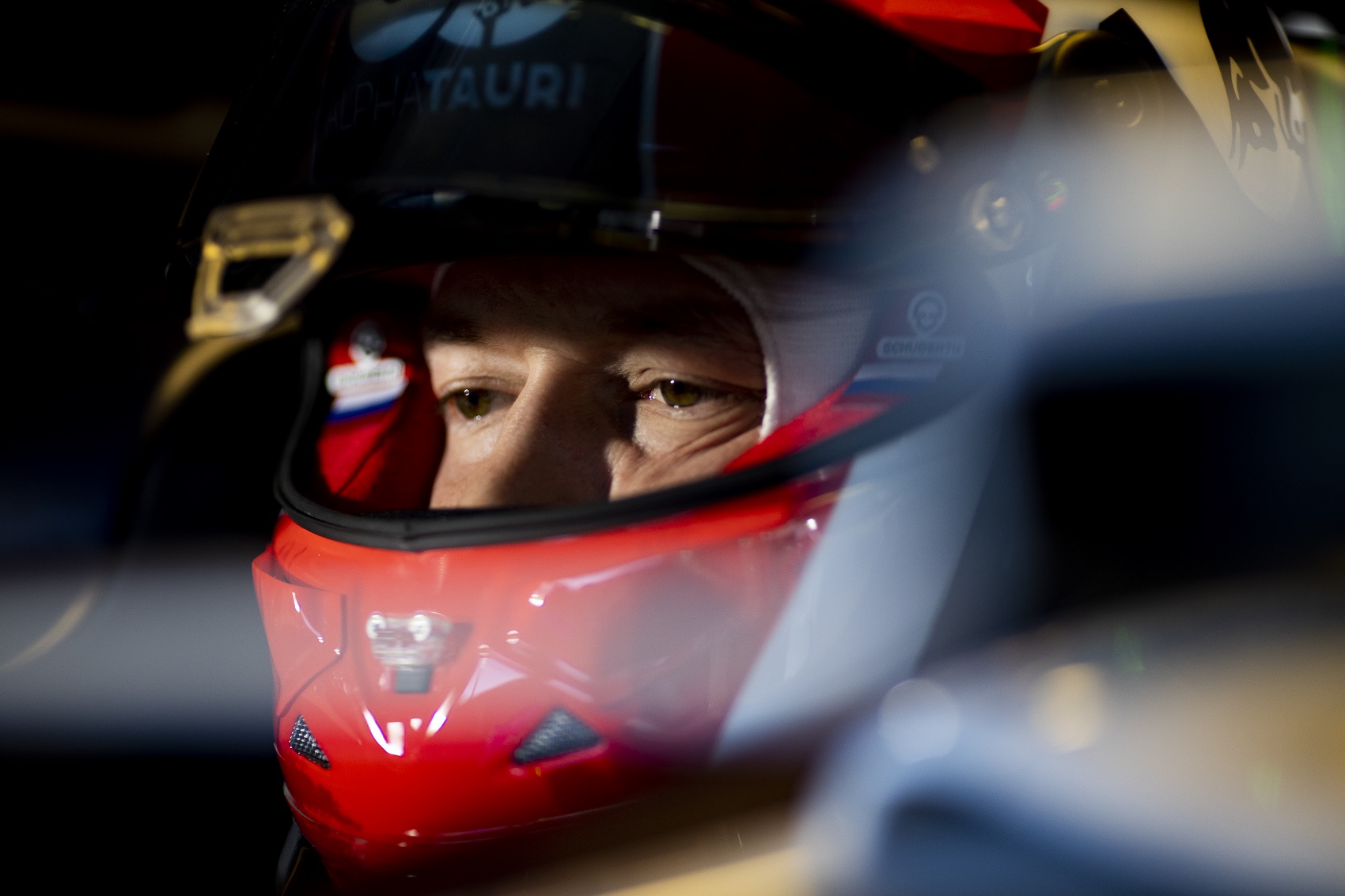 Kvjat: Csak Isten és az országunk előtt térdelek le!