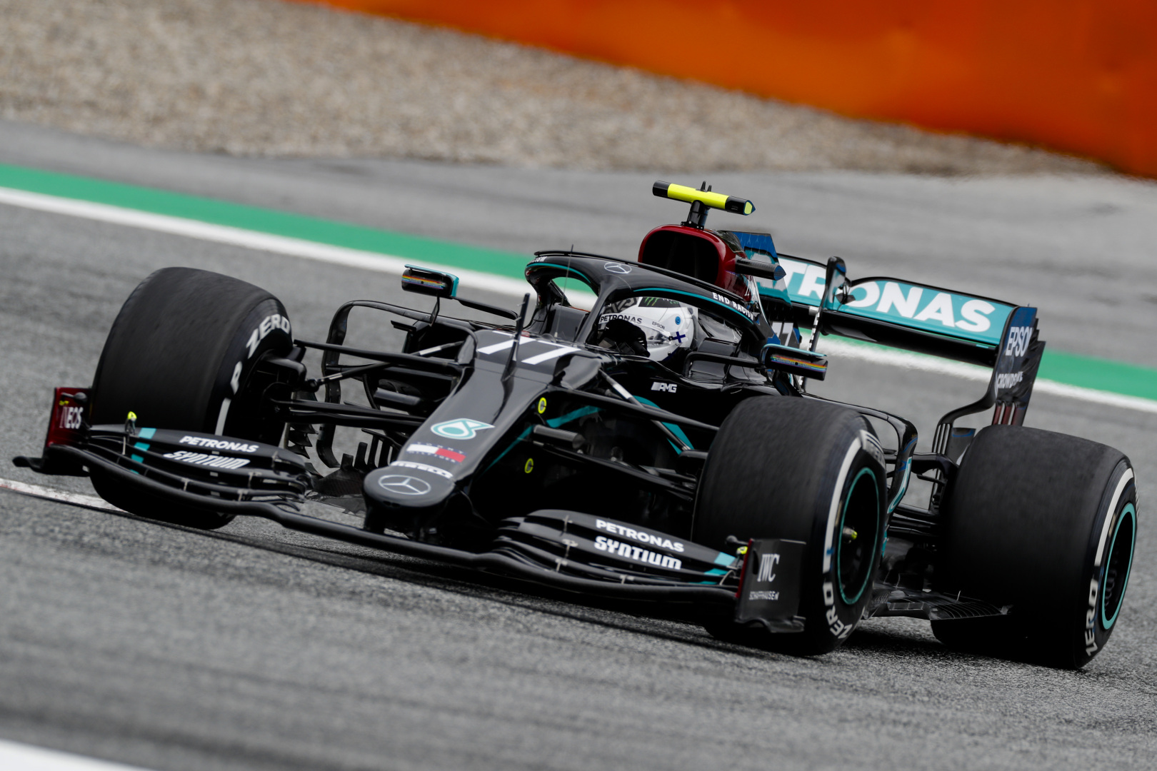 Bottas szerezte meg a 2020-as szezon első pole pozícióját!