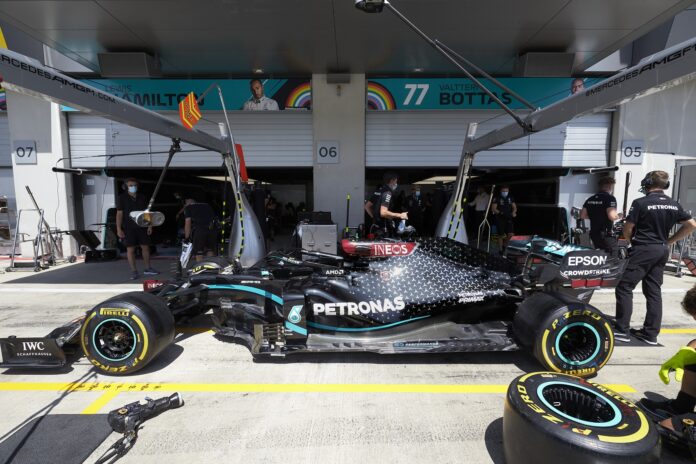 Mercedes, racingline