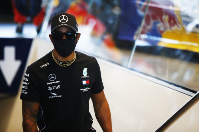 Lewis Hamilton, Mercedes, racingline