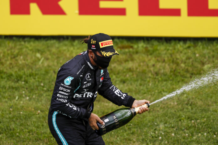 Lewis Hamilton, Mercedes, racingline