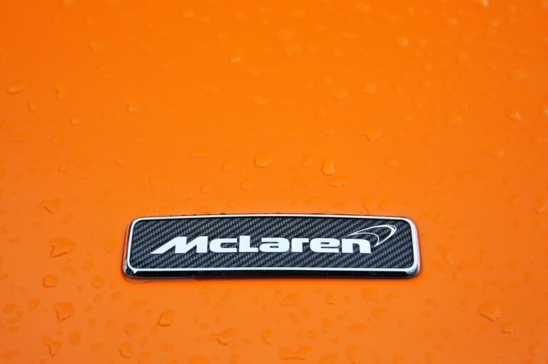 Így hangolódik a McLaren az esti autóbemutatóra – Videóval!