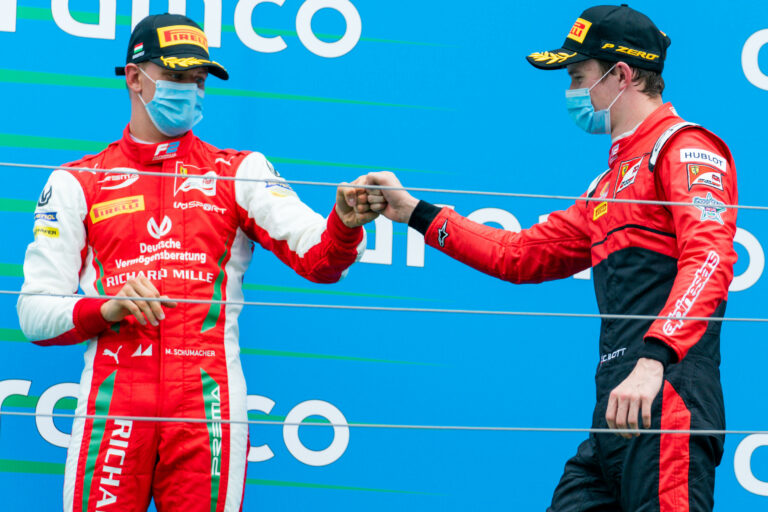 Ferrari: Schumacher és Ilott bevetésének helyszíne Abu Dhabi lesz