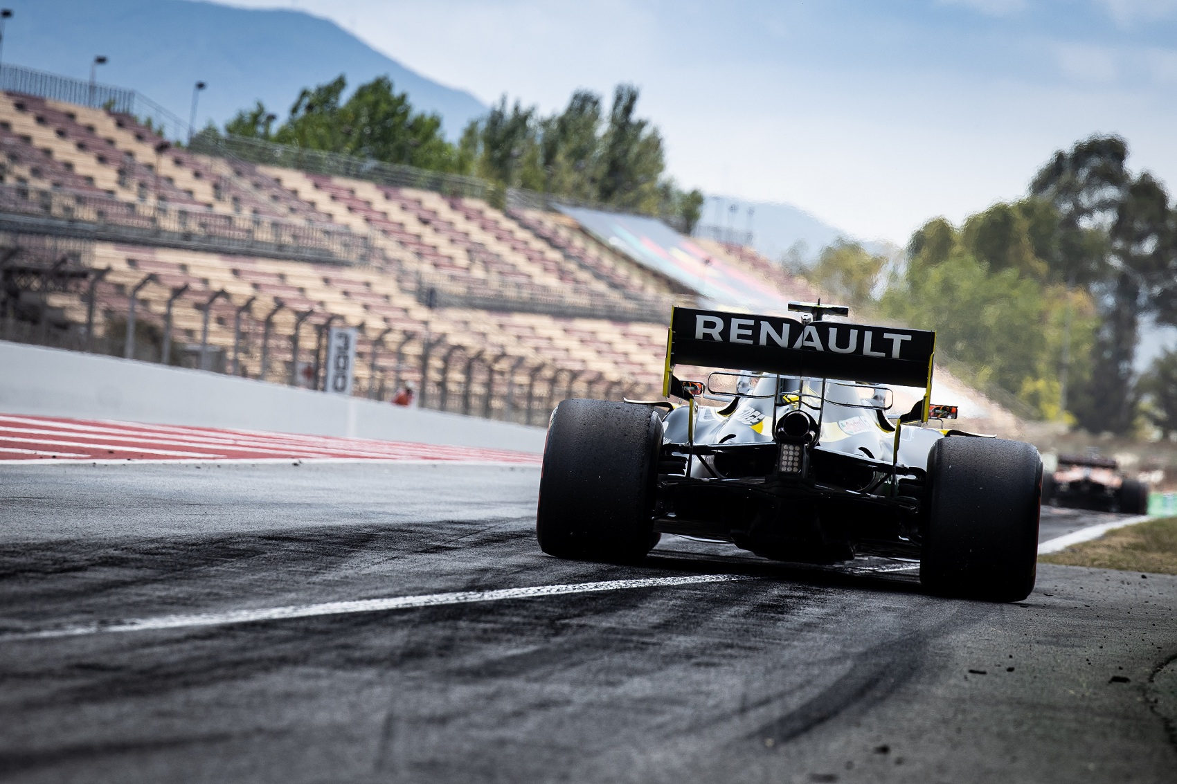 Hivatalos: Visszavonta a Racing Point elleni fellebezését a Renault!