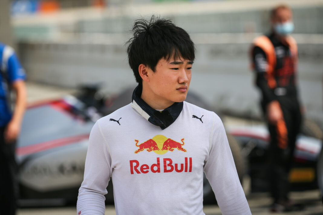 Tsunoda, racingline