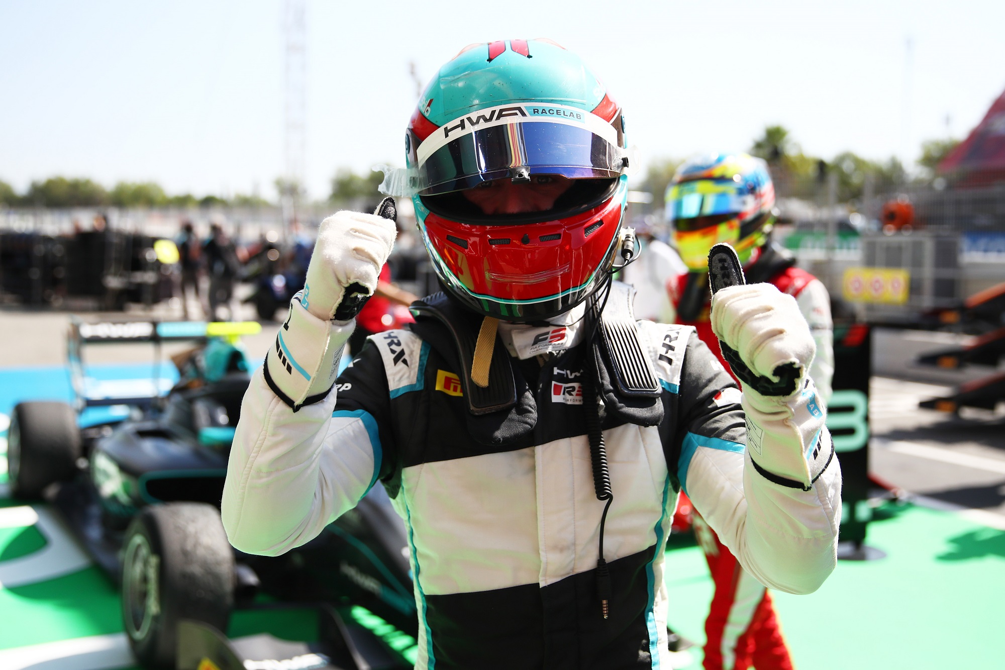 Hughes nyerte az igazán izgalmas, vasárnapi F3-as versenyt