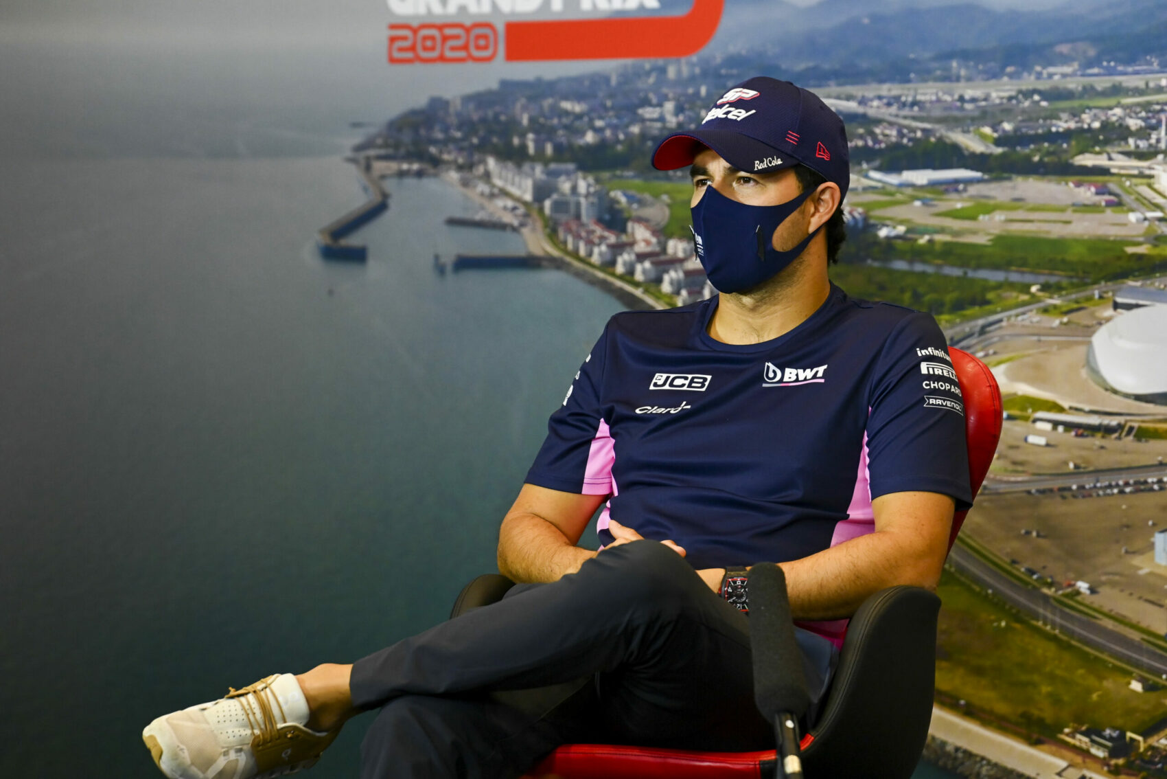 Pérez csalódott, hogy a Racing Point már kizárja őt a csapat dolgaiból