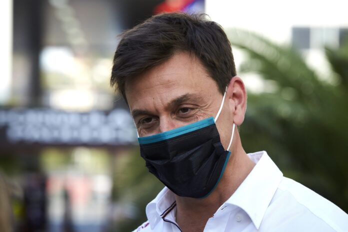 Toto Wolff, Mercedes, racingline
