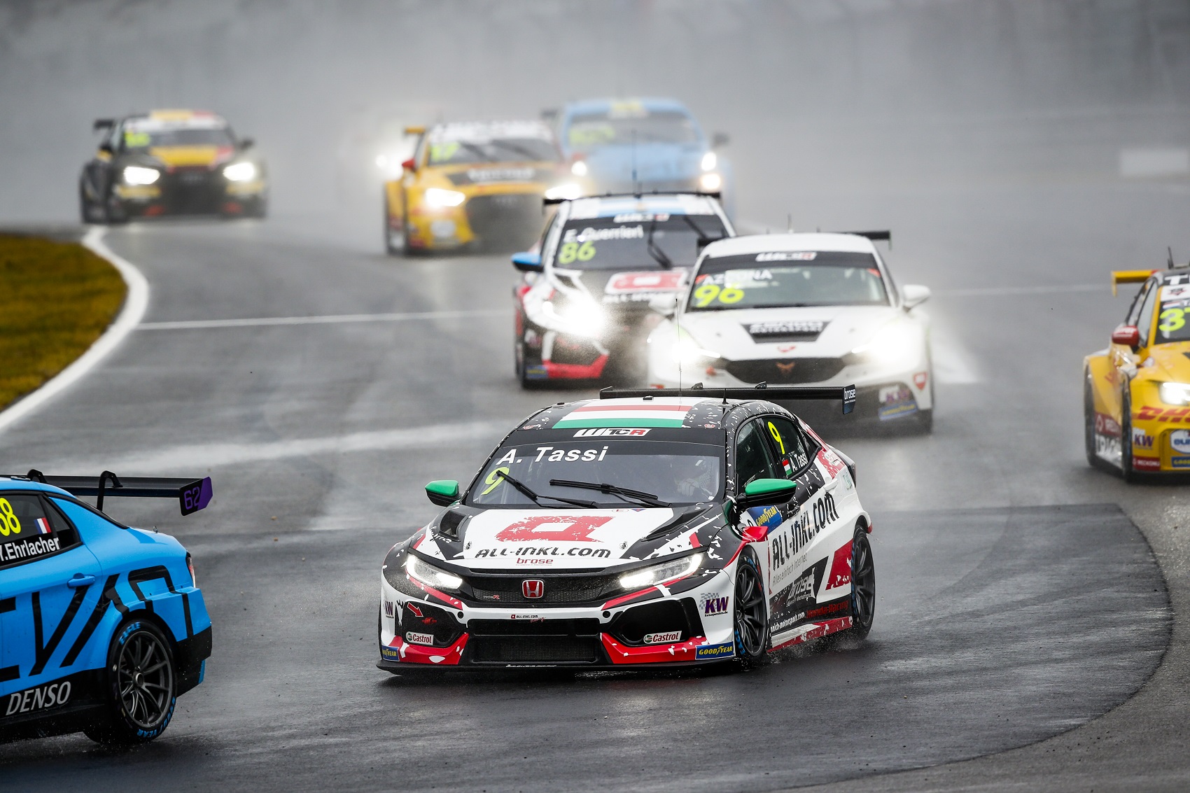 Tassi Attila harmadik lett a Nürburgringen