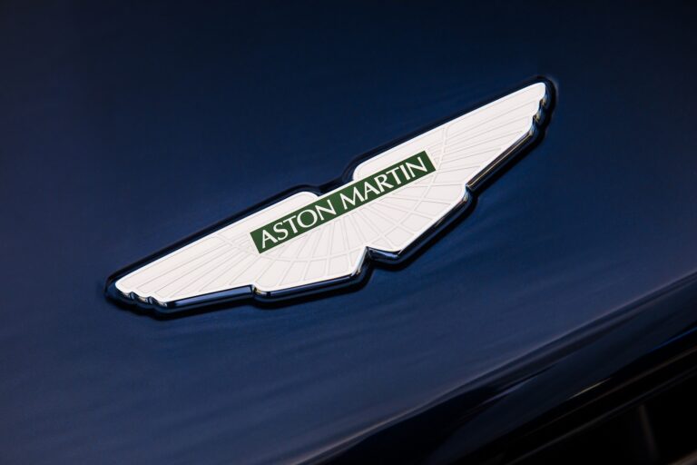 Aston Martin logo, racingline