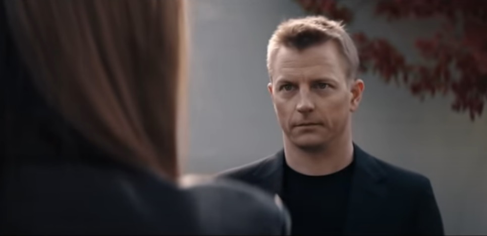 Minttu Räikkönen nem engedi vezetni Kimit!