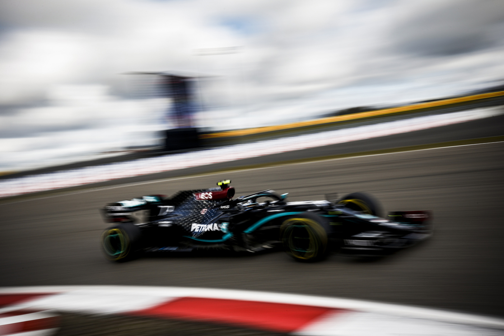 Bottas szerezte meg az Eifel Nagydíj pole-ját!