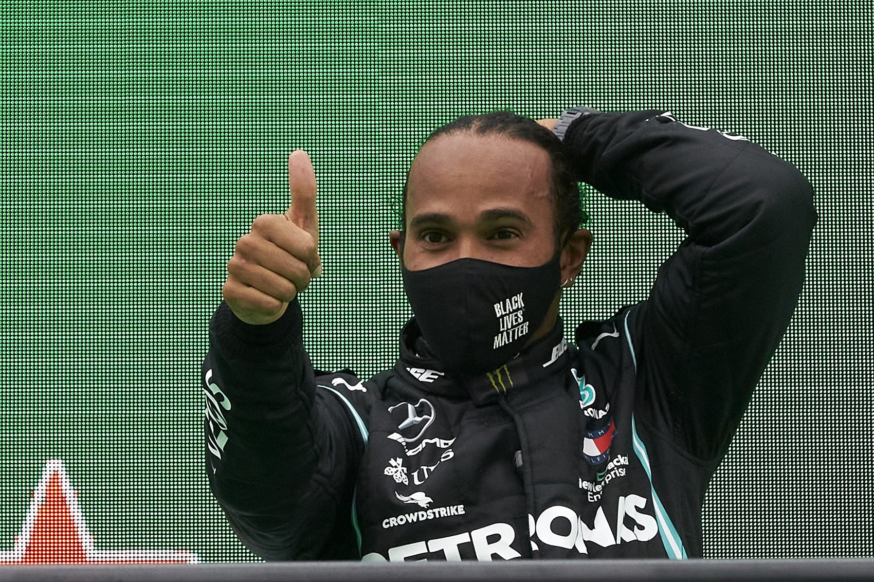 Begörcsölt vádlija miatt „alig nyomta a gázt” Hamilton