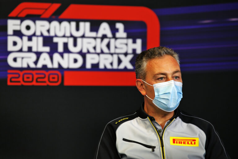 Koronavírusos Mario Isola, a Pirelli F1-es vezetője