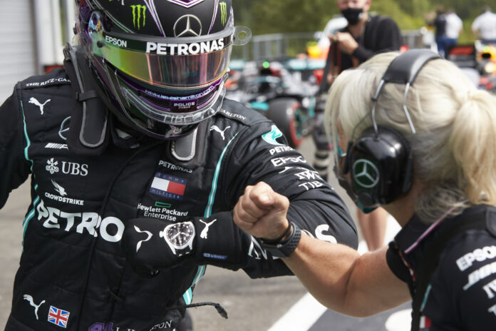 Lewis Hamilton, Angela Cullen