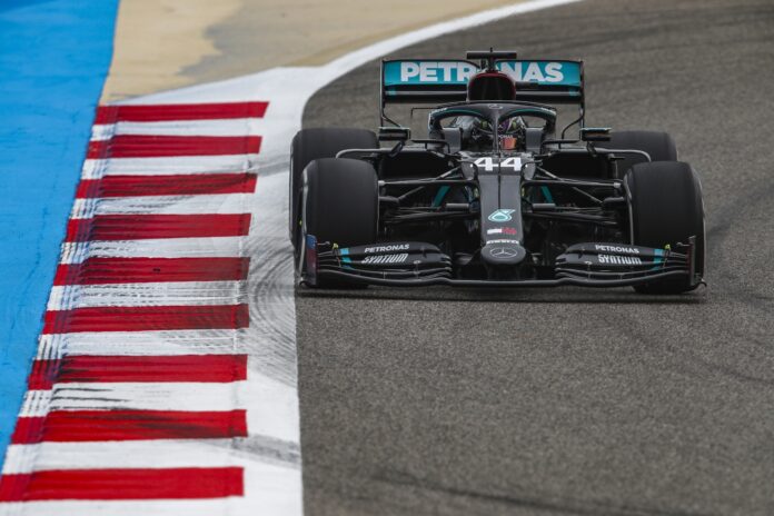 Lewis Hamilton, Mercedes, racingline