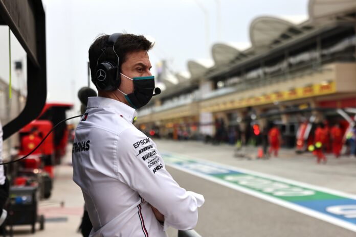 Toto Wolff, Mercedes, racingline