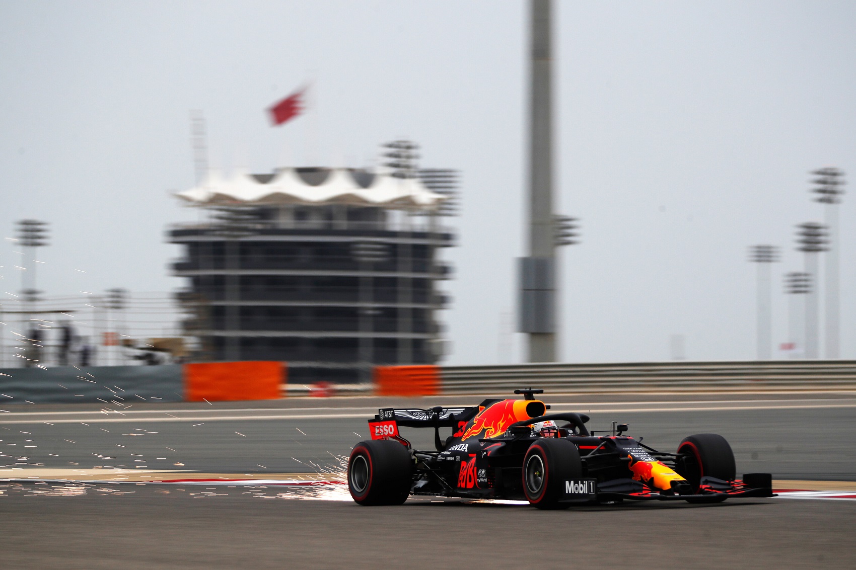 Verstappen volt a leggyorsabb a harmadik bahreini szabadedzésen