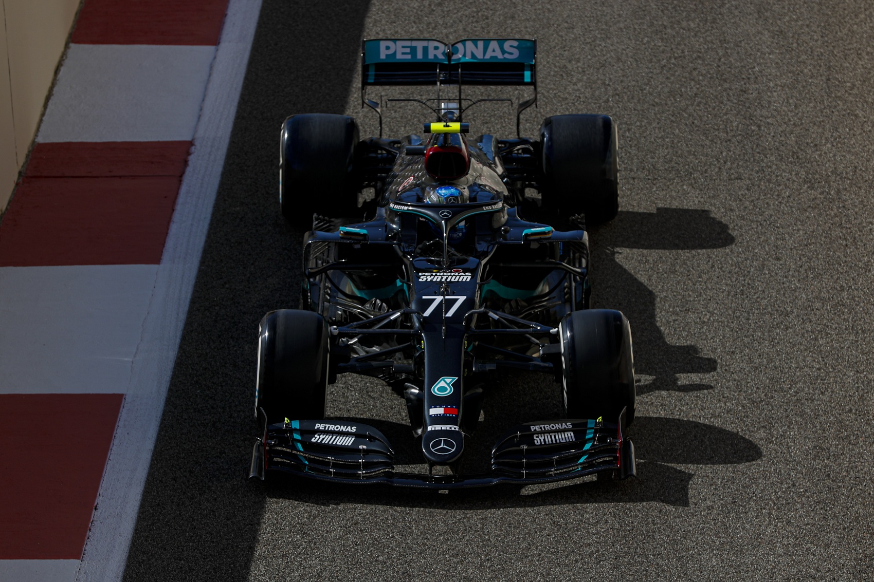 A leendő hűtési rendszerük miatt volt lassabb a Mercedes Abu Dhabiban