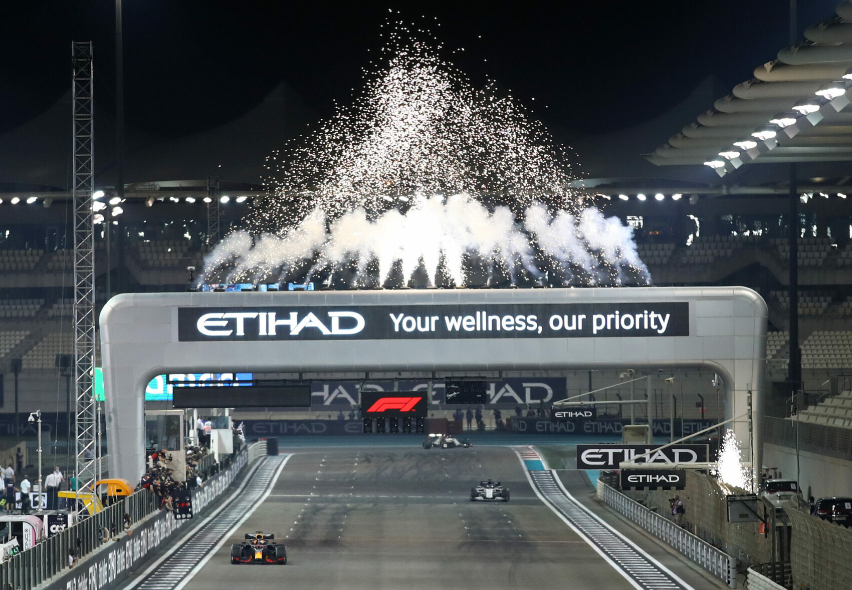 Már nem lehet F1-es futamokat nézni a Pornhubon