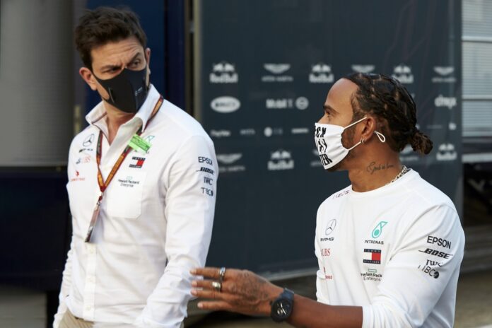 Lewis Hamilton, Toto Wolff, Mercedes, racingline