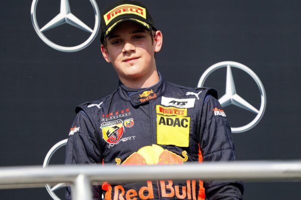 Jonny Edgar, F4, Red Bull, racingline.hu