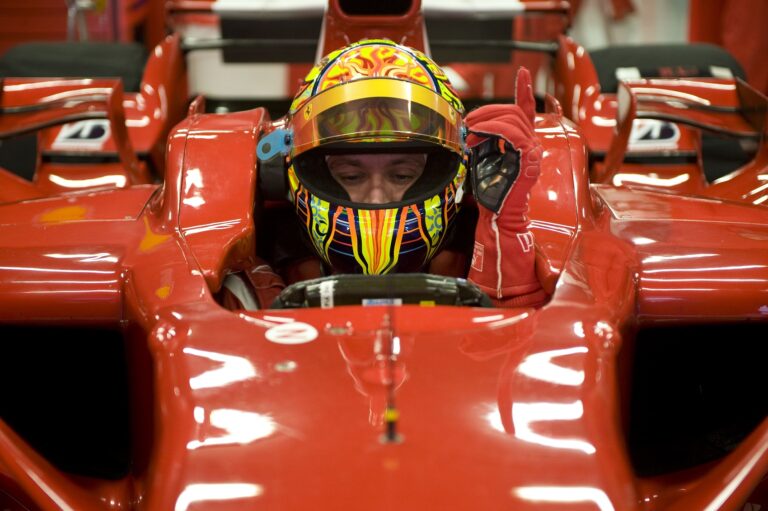 Valentino Rossi F1-es teszten vett részt, többeknél gyorsabb is volt