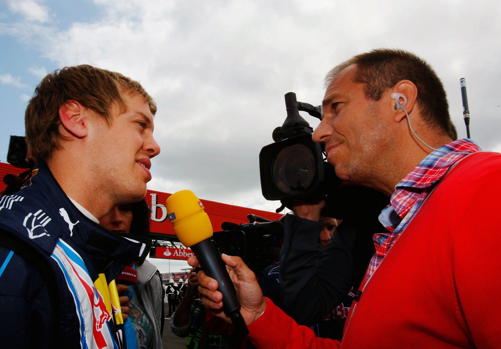 A német sztárriporter Ebel, sokszor kiakadt a brit kollégákra