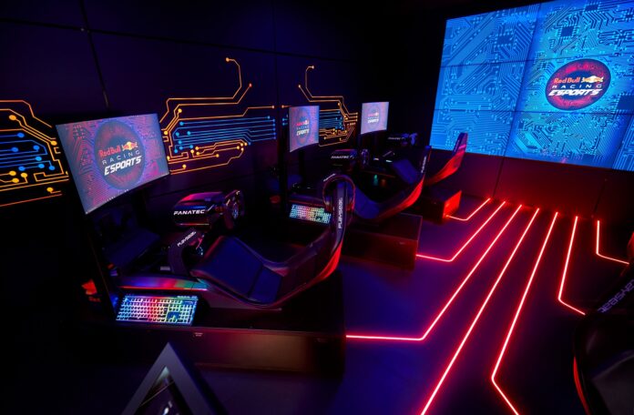 Red Bull Racing Esports, Verstappen