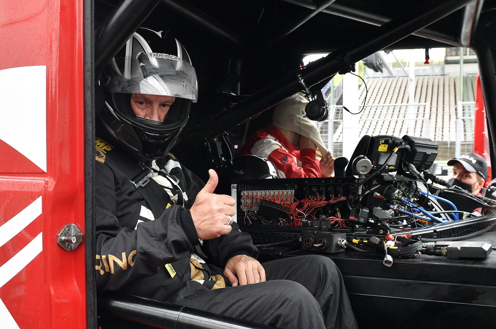 Rossit vitte körbe Kiss Norbert a versenykamionjával a Hungaroringen