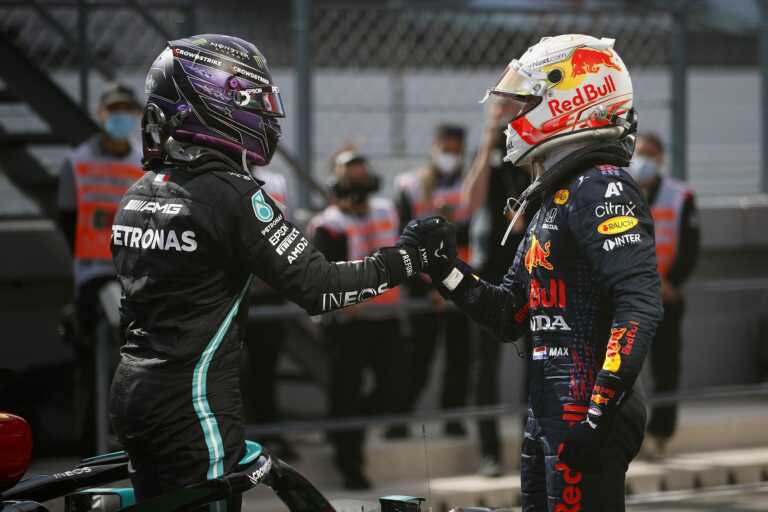Nemzetközi sajtó: Mestermunka Hamilton részéről, Verstappen hibázott