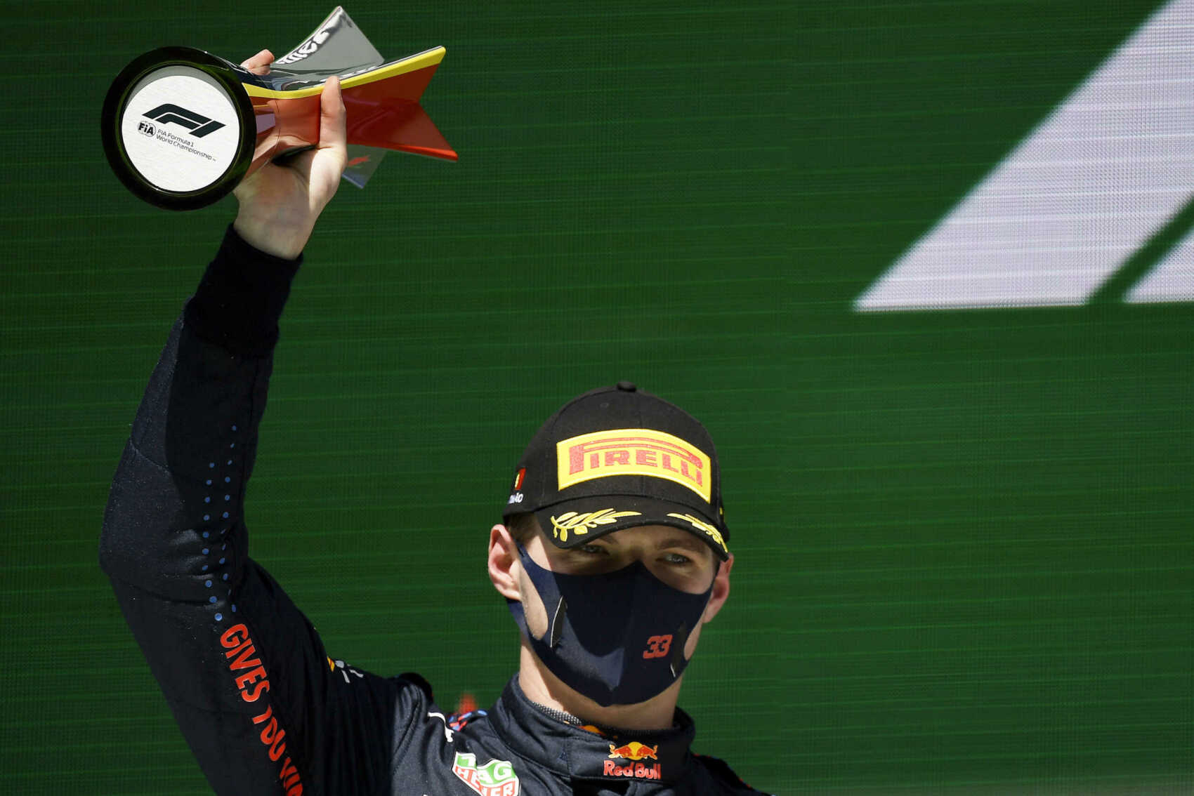 A Red Bullt nem aggasztják Verstappen Portimãoban elkövetett hibái