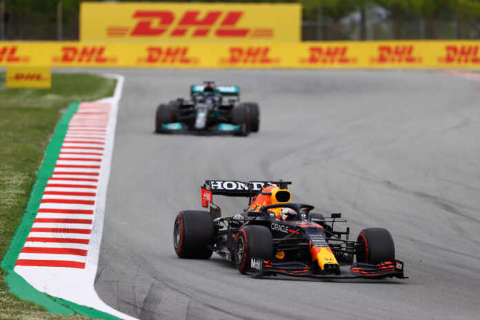 Max Verstappen, Red Bull, Lewis Hamilton, Red Bull, Mercedes