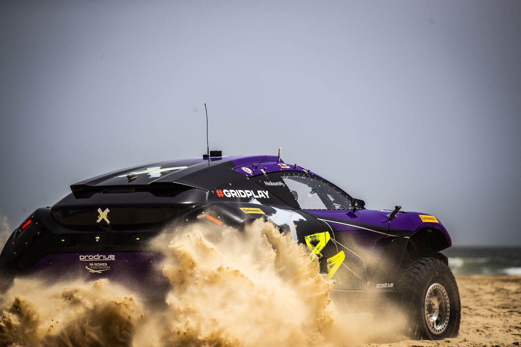 Mázlival, de Hamilton csapatáé az Extreme E-pole Dakarban is