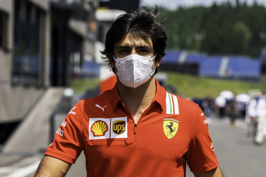 Carlos Sainz, Ferrari, F1, racingline.hu