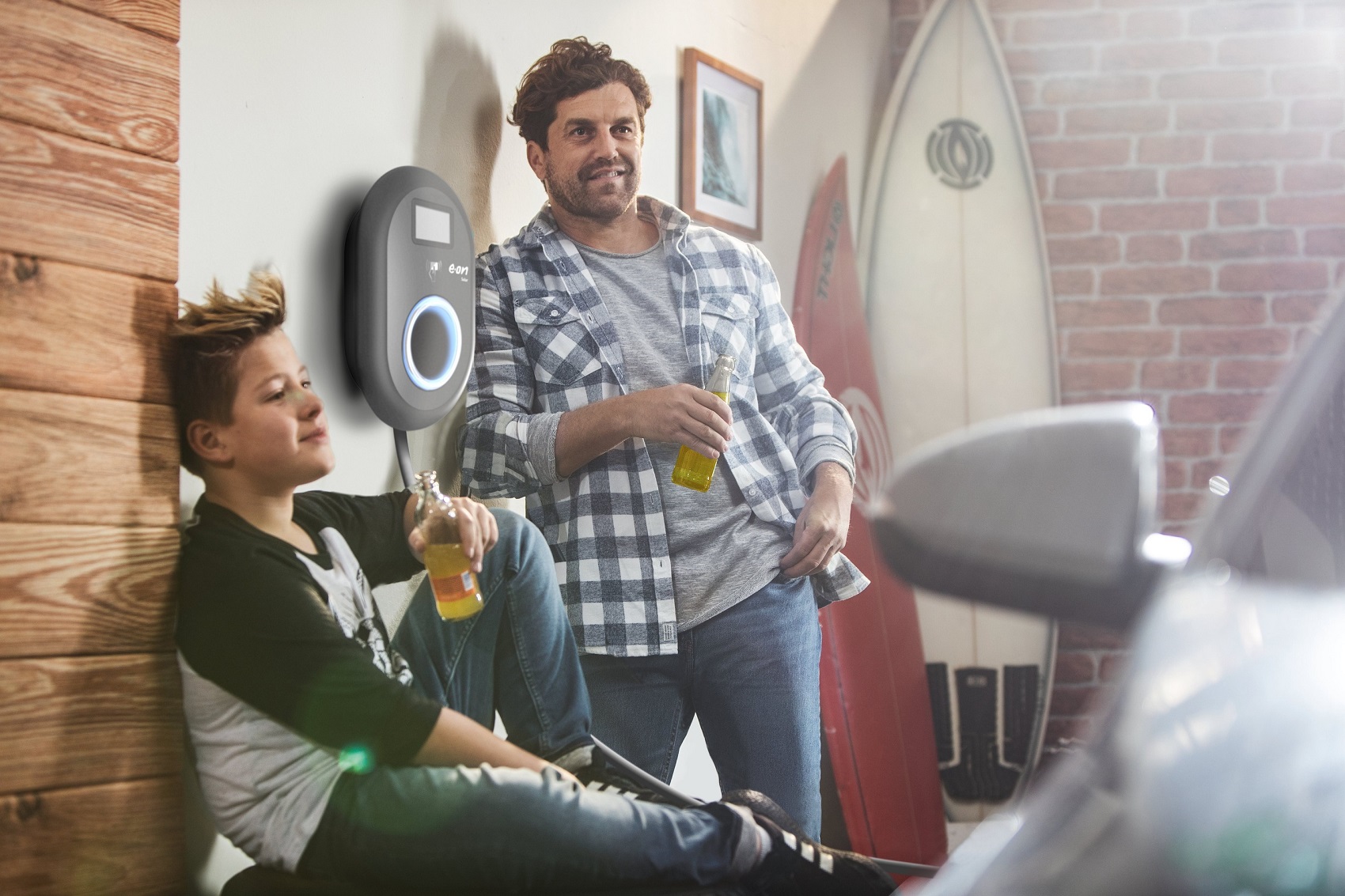 E-autó töltés a kanapénkról, gombnyomásra