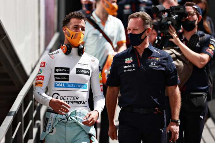 Daniel Ricciardo, Christian Horner, Red Bull, McLaren