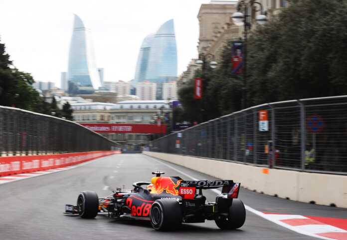 Max Verstappen, Red Bull, Pirelli