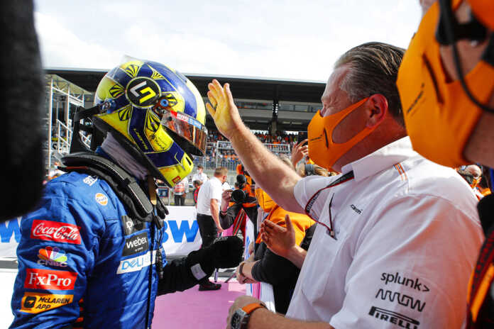Lando Norris, Zak Brown, McLaren