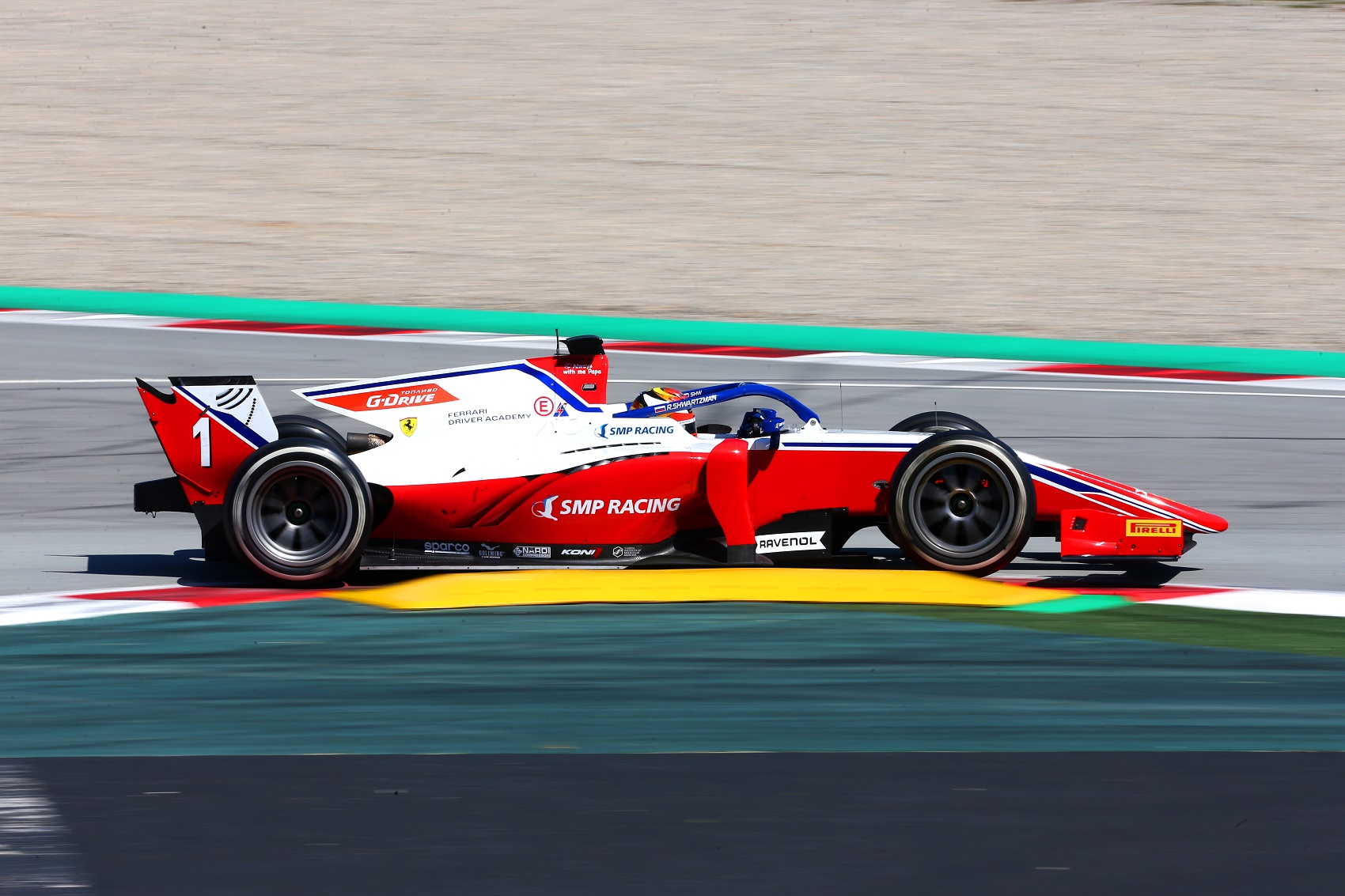 Shwartzman nyerte az első sprintversenyt Silverstone-ban