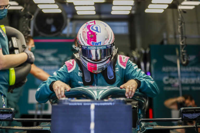 Vettel már beült a 2022-es Aston Martinba – videóval