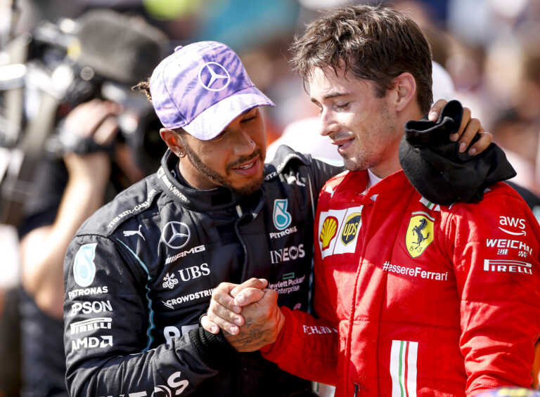 Hamilton reagált Leclerc fagyos képére, frappáns választ kapott