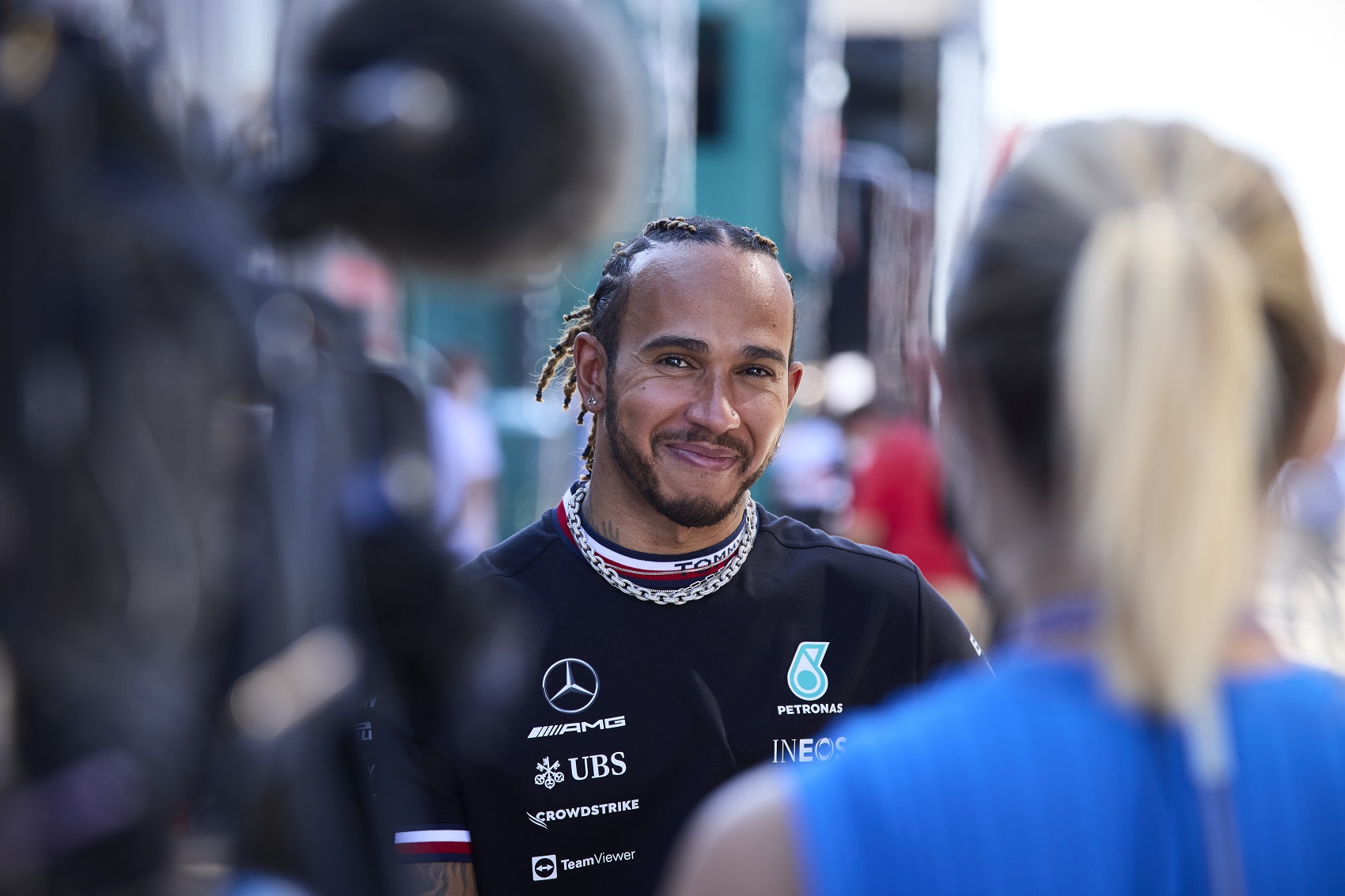 Így reagált Lewis Hamilton az őt kifütyülő közönségre