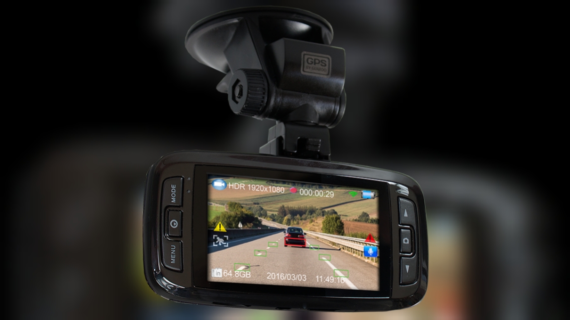 Ezzel védekeznek az autóvezetők – egyre több fogy a menetrögzítő kamerákból