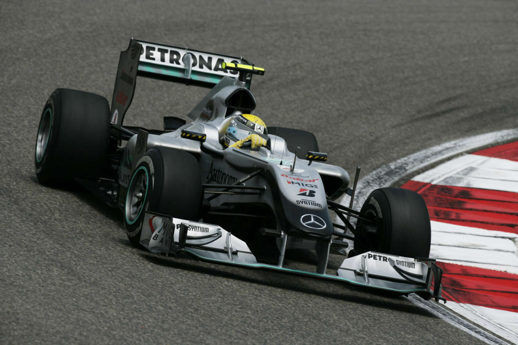 Nem volt jó a kapcsolat Rosberg és versenymérnöke között